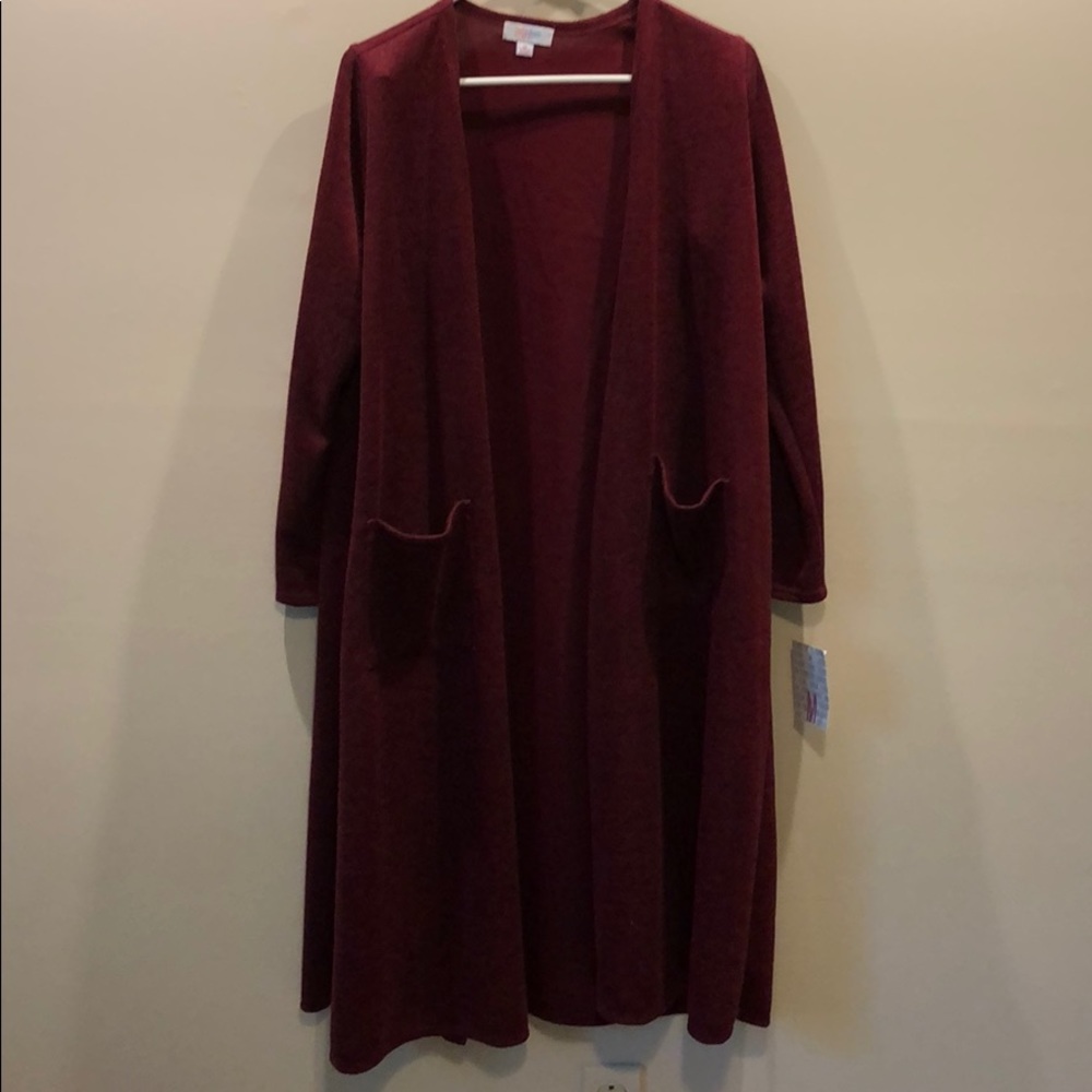 Medium LuLaRoe Sarah duster NWT